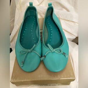 GAP Genuine Leather Ballet Flats  NWT
